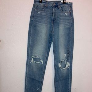 American Eagle Mom Jean